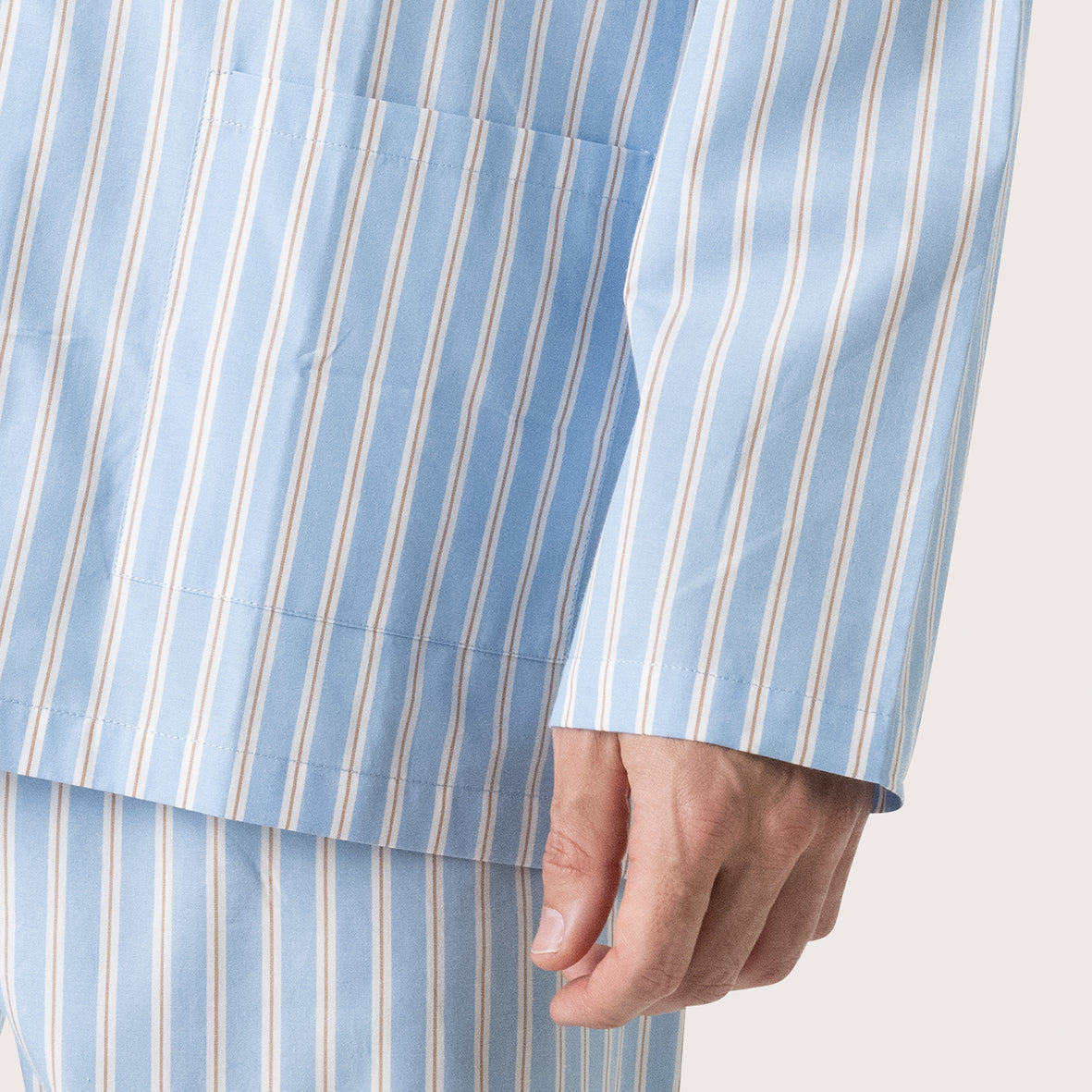 s/files/1/0779/5290/9647/files/0LU11_3469_S9.jpg?v=1766149077