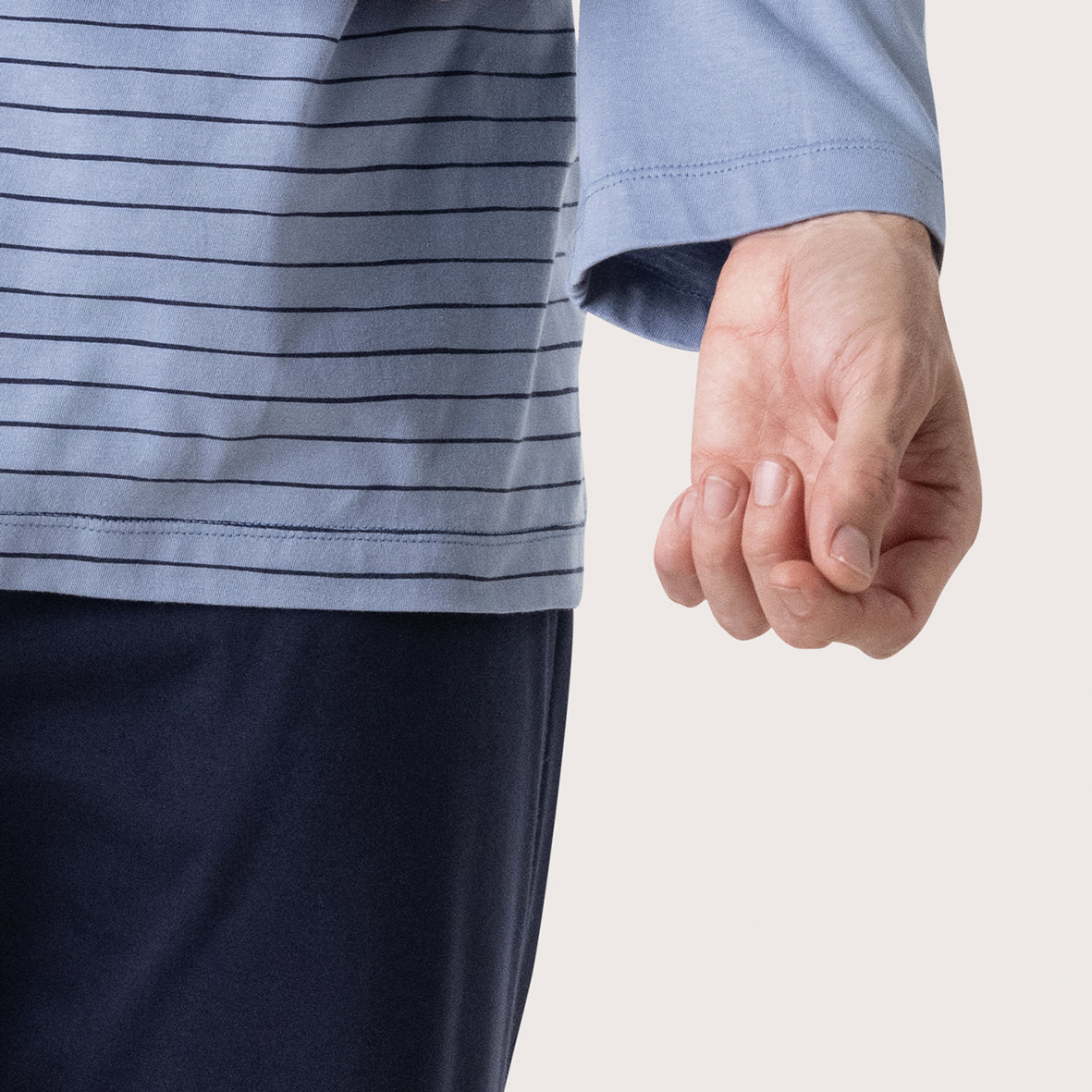 s/files/1/0779/5290/9647/files/0LU43_7449_S9.jpg?v=1767111205